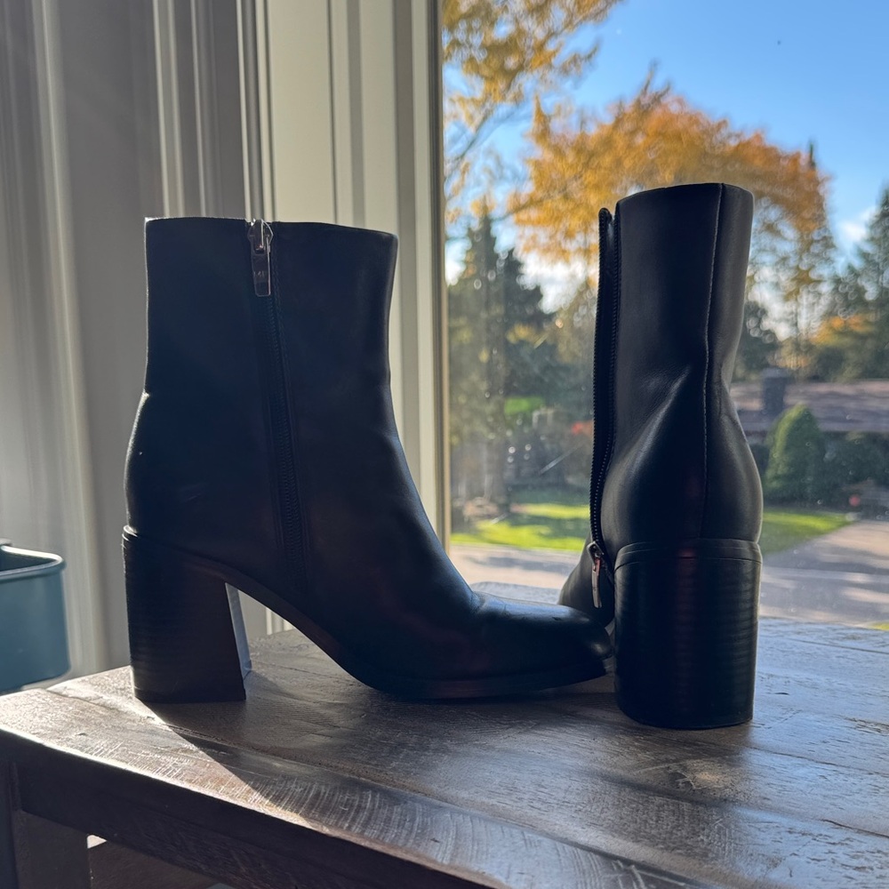 Marc Fisher Black Heeled Boots